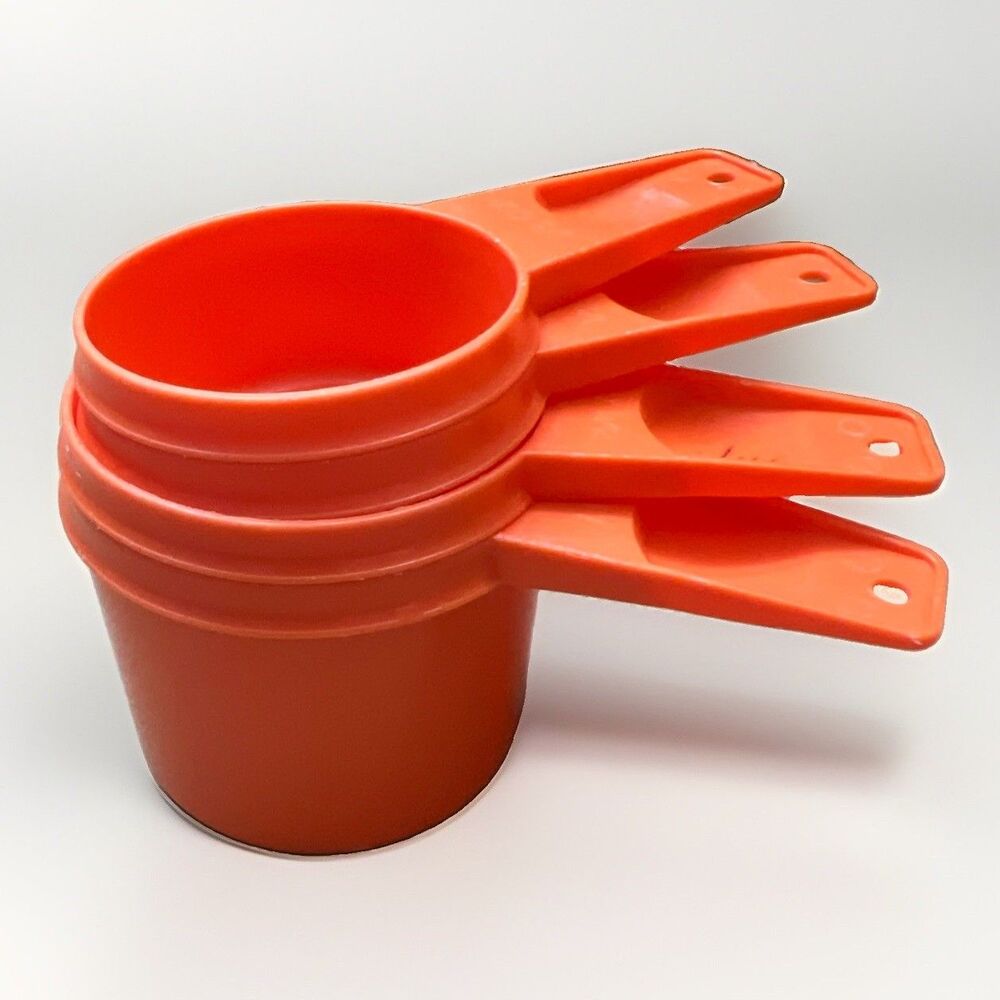 Tupperware Measuring Cups Nesting Orange 1/4, 1/2, 3/4, 1 Cup Vintage Retro
